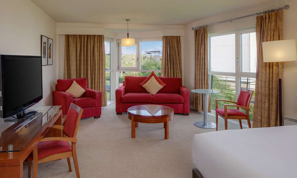 Doubletree By Hilton Aberdeen City Centre Phòng bức ảnh